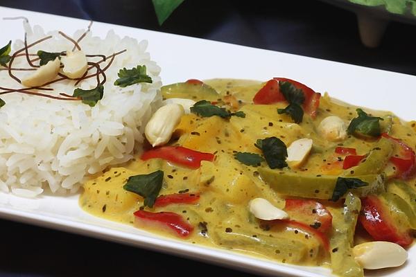 Pineapple, Pepper and Coconut Curry