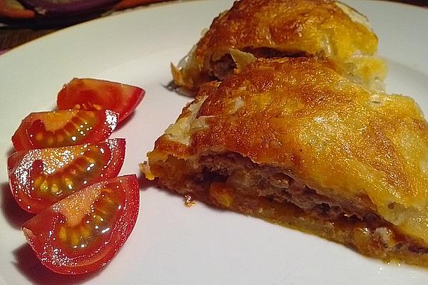 Pizza Snails with Minced Meat Filling