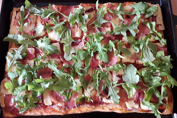 Pizza with Black Forest Ham, Brie and Rocket