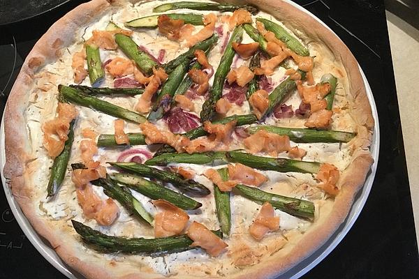 Pizza with Green Asparagus, Salmon and Goat Cheese