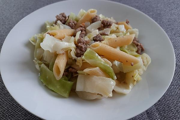 Pointed Cabbage Noodle Pot