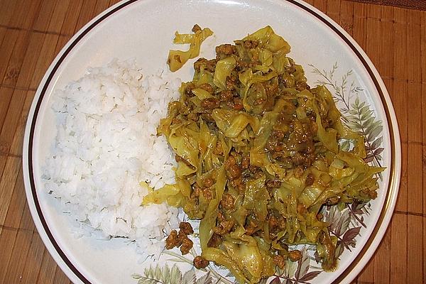 Pointed Cabbage with Tofu and Peanut Sauce