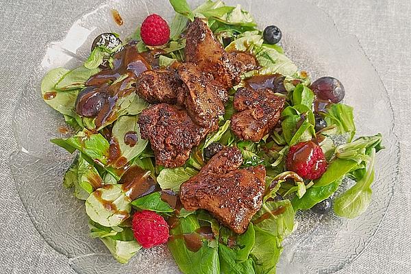 Pomegranate and Lamb`s Lettuce with Chicken Liver