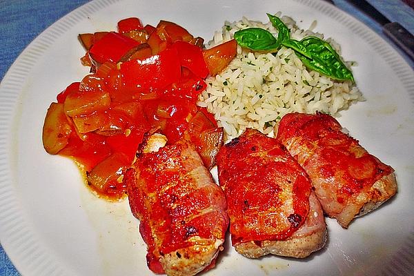 Pork Fillet Medallions in Bacon with Bell Pepper and Zucchini Vegetables