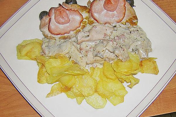 Pork Loin Clams with Mushroom Sauce and Potato Chips