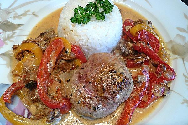 Pork Medallions in Paprika Cream Sauce