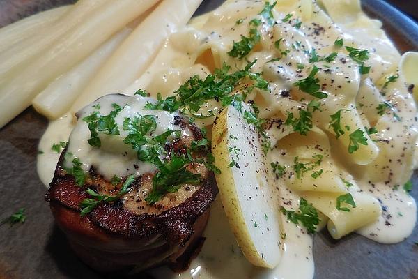 Pork Medallions in Pear Gorgonzola Sauce