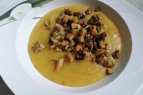 Potato Cream Soup with Roasted Garlic Mushrooms (forest Mushrooms)