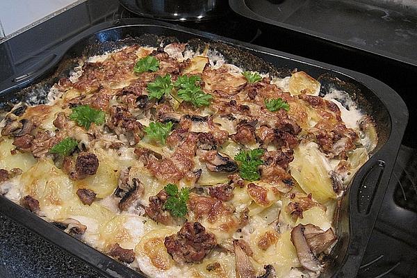 Potato Gratin with Mushrooms, Minced Meat and Parsley