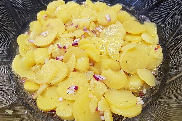 Potato Salad in Lemon Sauce