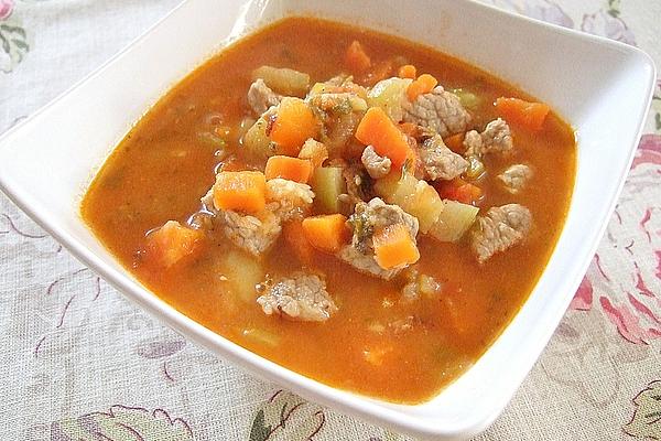 Potato Stew with Zucchini, Carrots and Meat