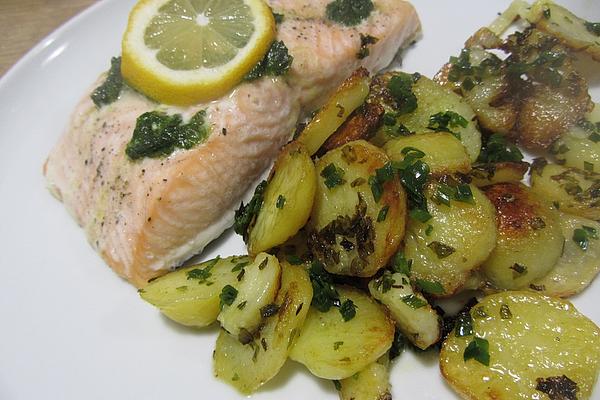 Potatoes Fried in Wild Garlic Butter