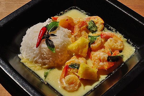 Prawn Curry with Pineapple