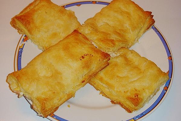 Puff Pastry Bag with Ham and Egg Filling
