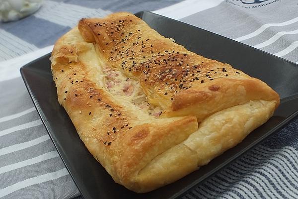 Puff Pastry Strudel with Asparagus and Ham