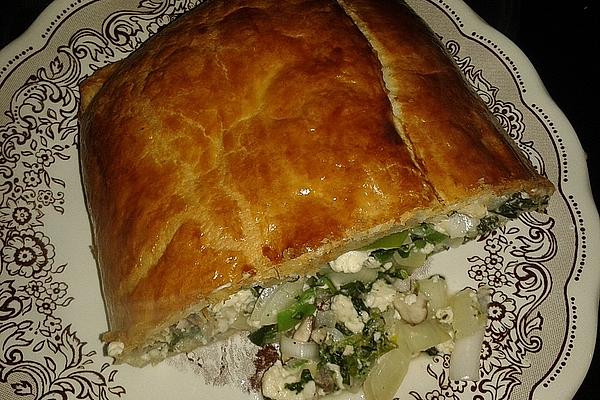 Puff Pastry Strudel with Spinach, Mushrooms, Onions and Feta