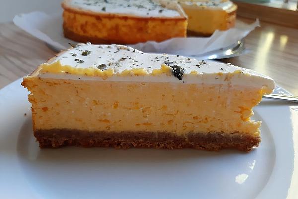 Pumpkin Cheesecake with Sour Cream