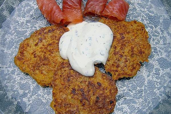 Pumpkin Hash Browns with Smoked Salmon and Dip