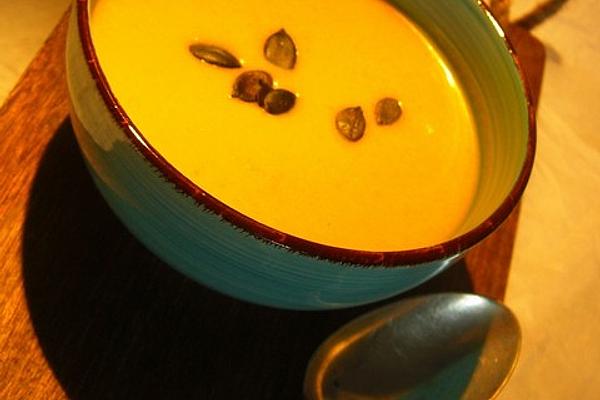 Pumpkin Soup with Apple