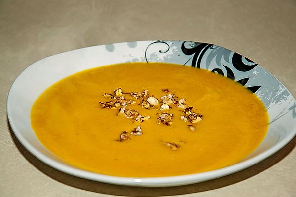 Pumpkin Soup with Ginger, Cinnamon and Walnuts