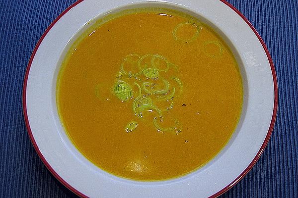 Pumpkin Soup with Leek Rings