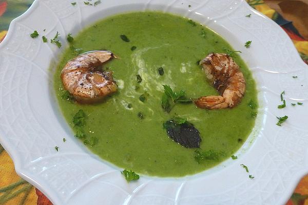 Pureed Pea Soup with Prawns and Mint