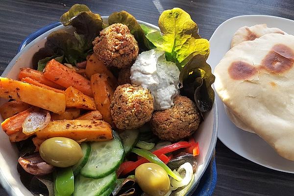 Quick Falafel in Pita Bread