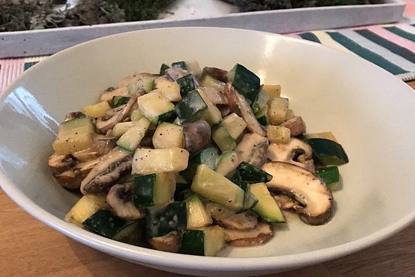 Quick Mushroom – Zucchini Pan