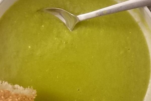 Quick Pea Soup with Curry