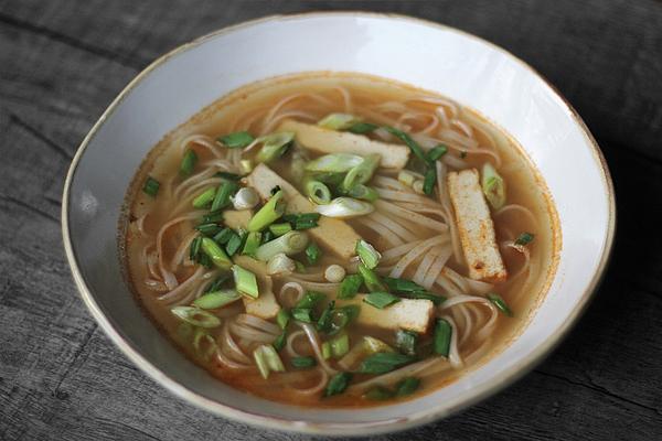Quick Pho Soup with Tofu