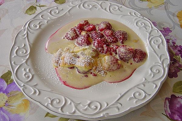 Raspberries in Baked Vanilla Cream
