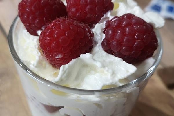 Raspberry-cream Dessert