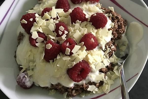 Raspberry Porridge with White Chocolate