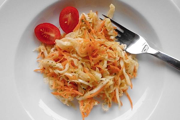 Raw Vegetable Salad with Pointed Cabbage and Carrots