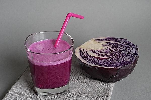 Red Cabbage and Banana Smoothie with Pineapple Juice and Coconut Water