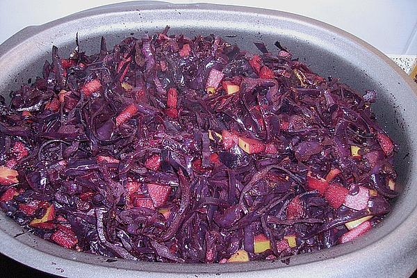 Red Cabbage with Elderberry Juice