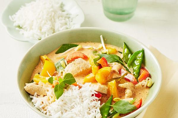 Red Chicken Curry `Thai-Style`