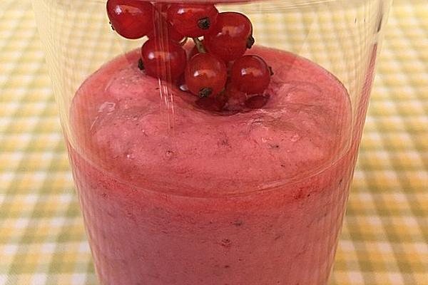 Red Currant and Lime Smoothie