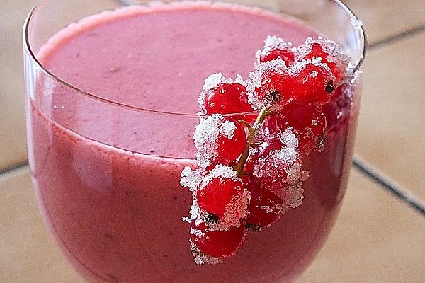 Red Currant and Banana Smoothie