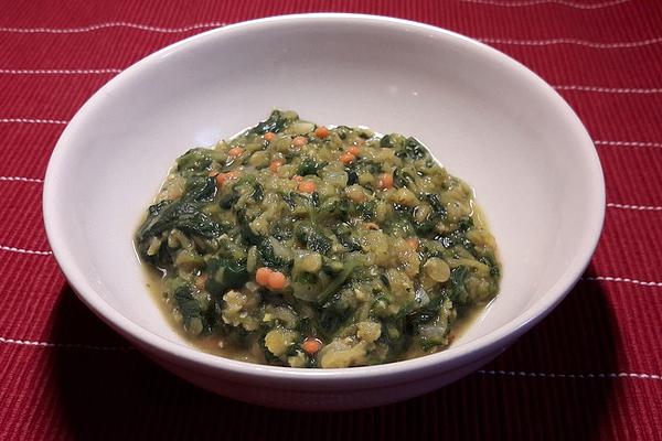 Red Lentils with Spinach and Garlic