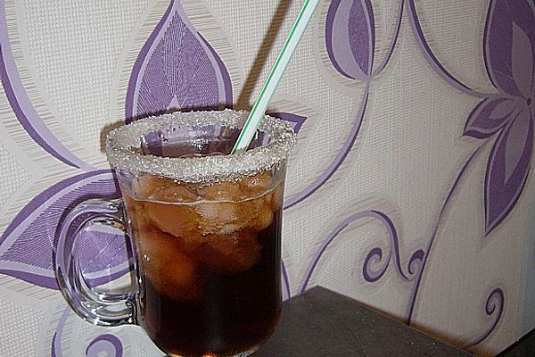 Refreshing Cola-cherry Slush