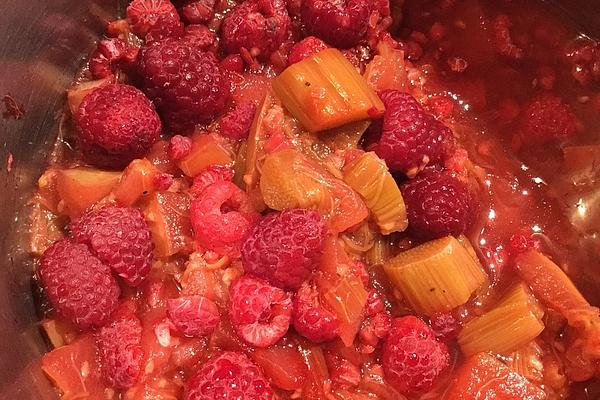 Rhubarb-apple-raspberry Compote
