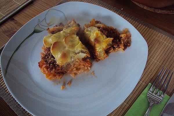 Rice Casserole with Minced Meat and Bananas