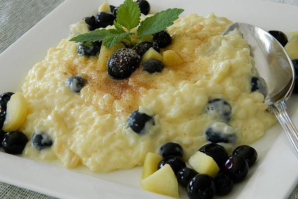 Rice Pudding with Fruits