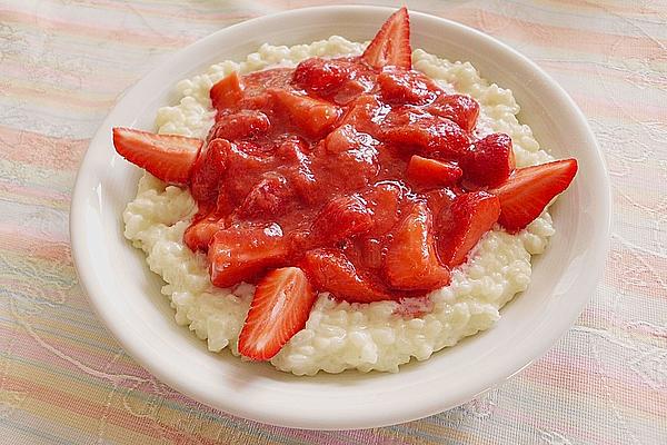 Rice Pudding with Strawberry and Rhubarb Sauce