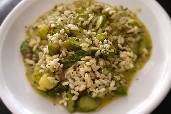 Risotto with Green Asparagus and Wild Garlic
