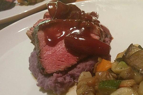 Roast Beef Fillet on Caramelized Red Wine – Shallots with Truffled Mashed Potatoes