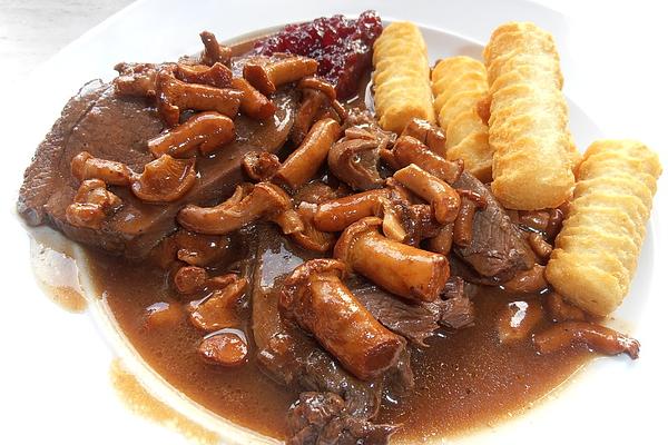 Roast Beef or Venison (whole or As Goulash) with Hearty Sauce