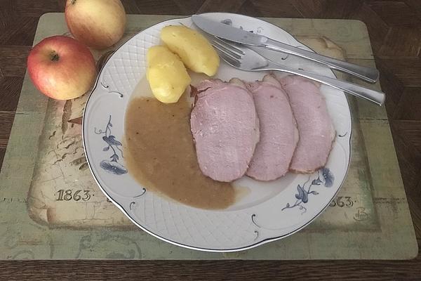 Roast Smoked Pork with Apple Sauce in Römertopf