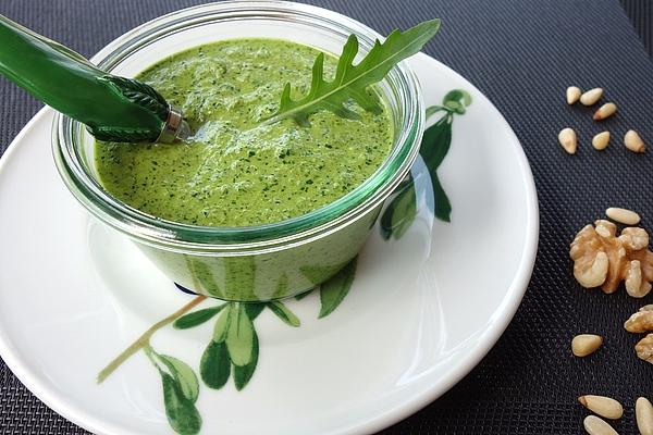 Rocket – Nut Pesto